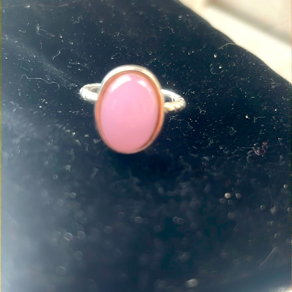 Pink quartz ring in sterling silver